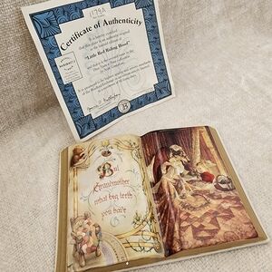 Little Red Riding Hood storybook plate and COA- NIB- 1997